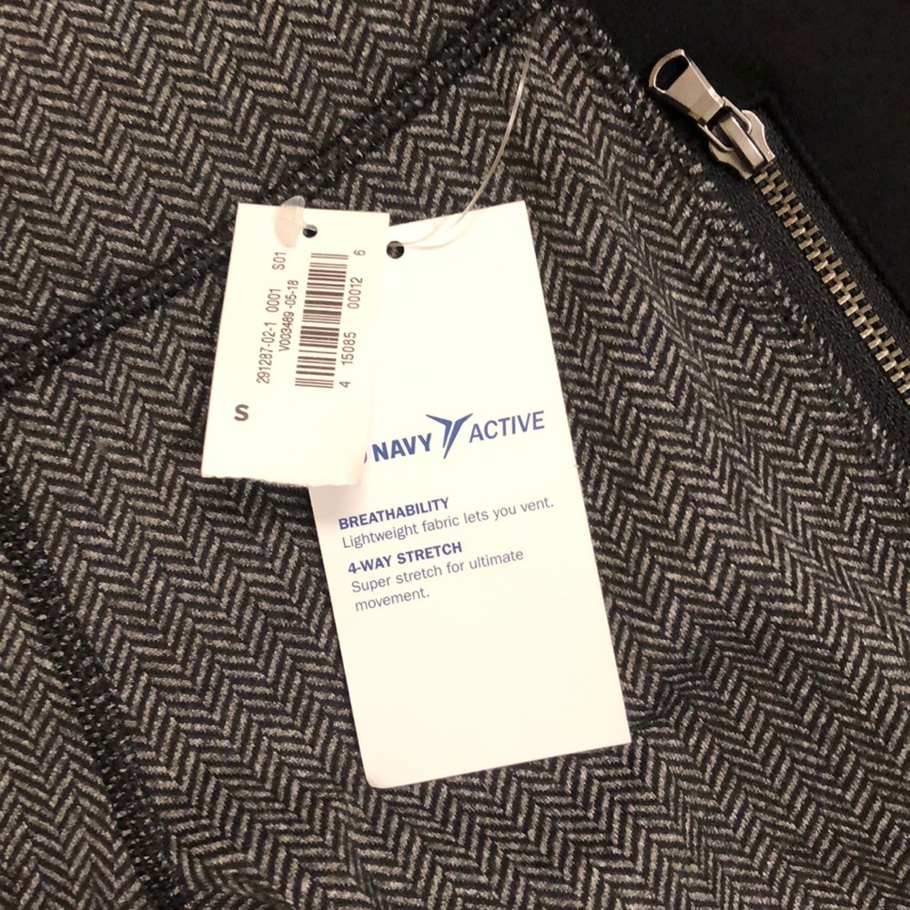 Old navy active leggings - Picture 3 of 5